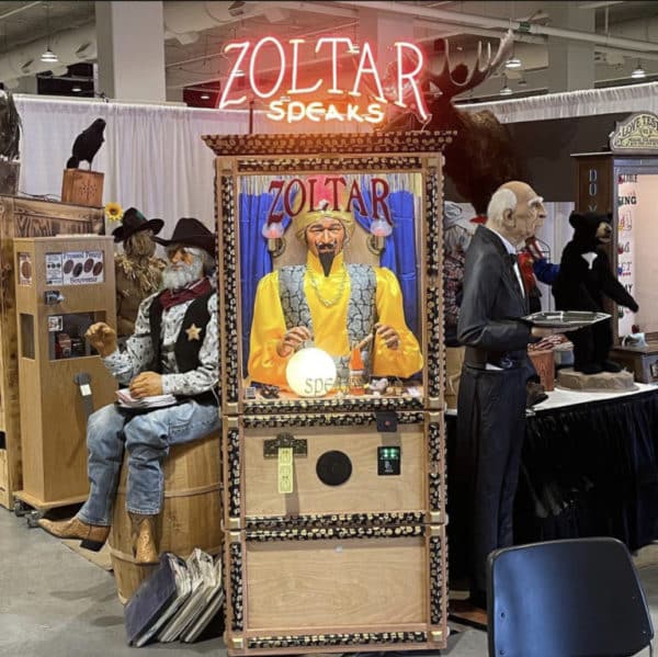 Zoltar Deluxe Fortune Teller Fortune Telling Machine LED Sign